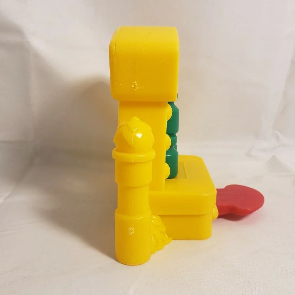 Fisher Price Little People Carnival Fair Fun Park Game Knock Down Bottles